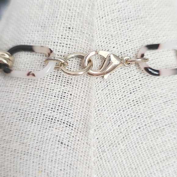 Beautiful Tortoiseshell and Rhinestone Gold Tone Long Necklace - Picture 4 of 6